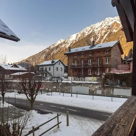 Modern For 5 People, Mountain, Town Center Touring * Chamonix