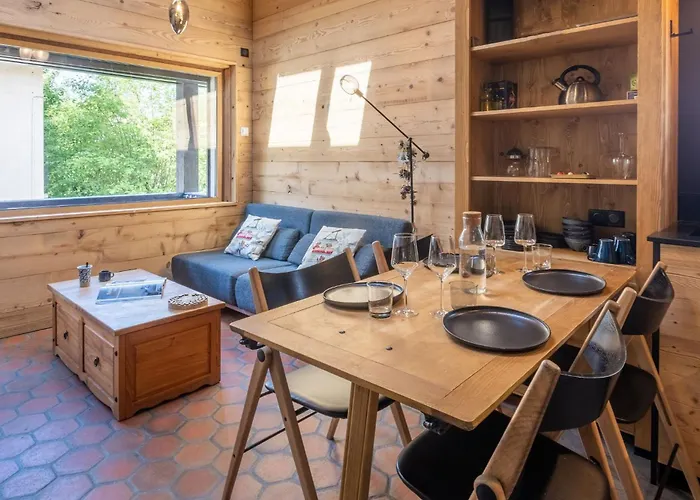 Apartment Modern For 5 People, Mountain, Town Center Touring *