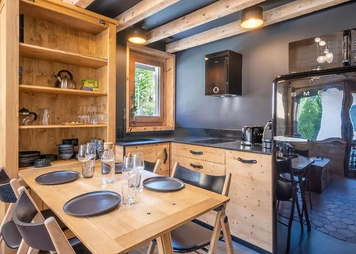 Modern For 5 People, Mountain, Town Center Touring * Chamonix